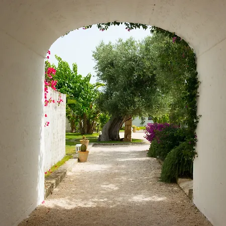 Masseria Torre Coccaro Hotel 5*
