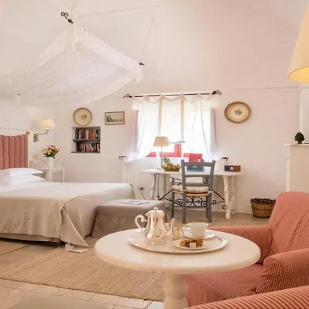 Masseria Torre Coccaro מלון 5*