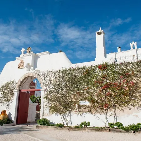 Hotel Masseria Torre Coccaro 5*