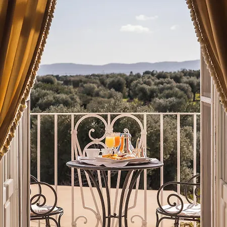 Hotel Masseria Torre Coccaro 5*