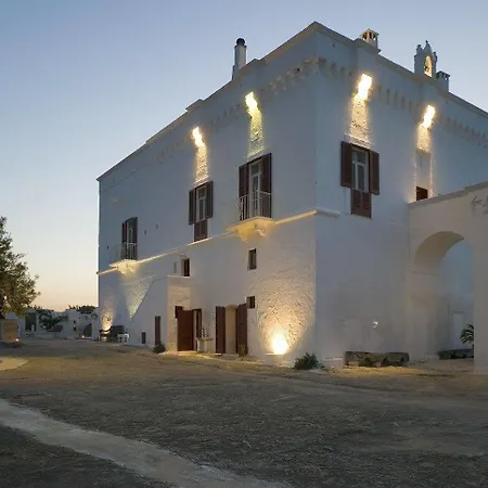 Szálloda Masseria Torre Coccaro 5*